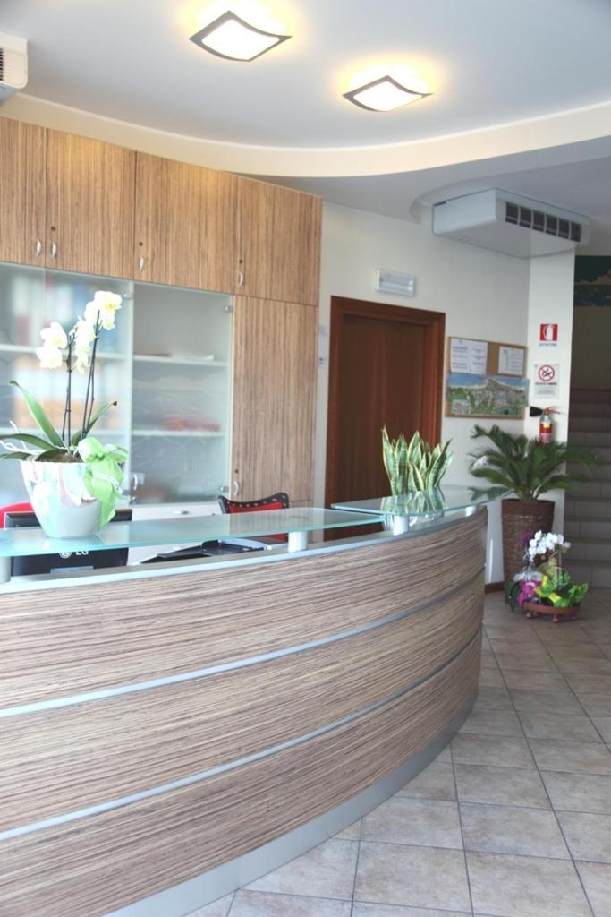 Aparthotel Gioia カオルレ エクステリア 写真